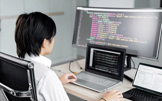 运城 ,php声明和调用变量的符号是什么？